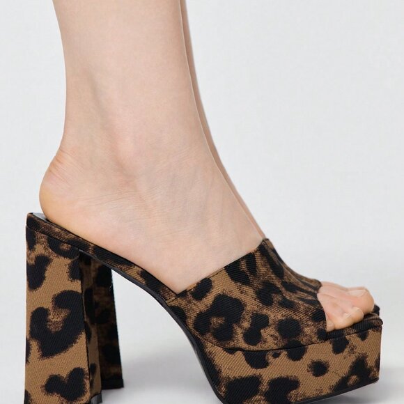 Leopard Print Casual Women's High Heel Slip-On Sandals - Picture 5 of 5